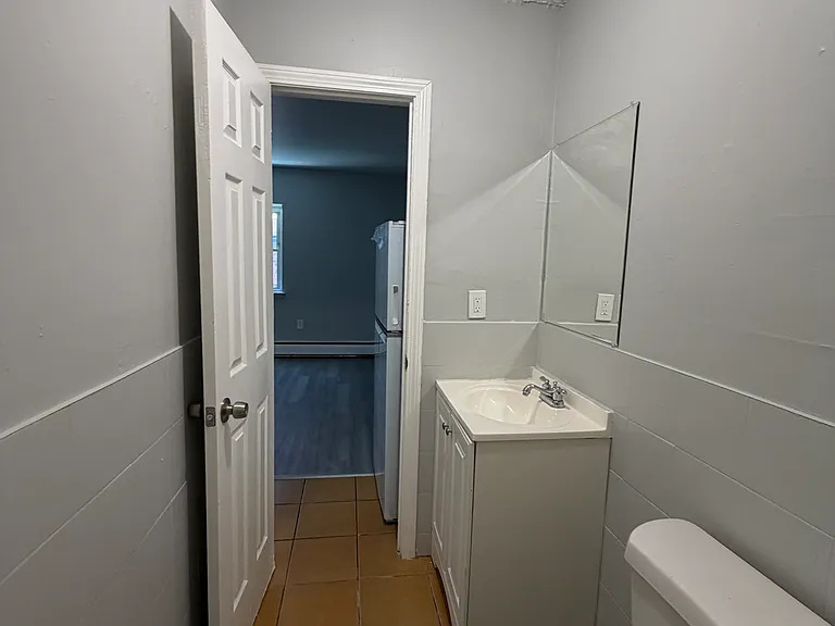 10 Walnut St #110 — Photo 2