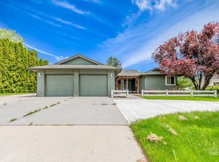 944 N Edgewood Ln, Eagle, ID 83616