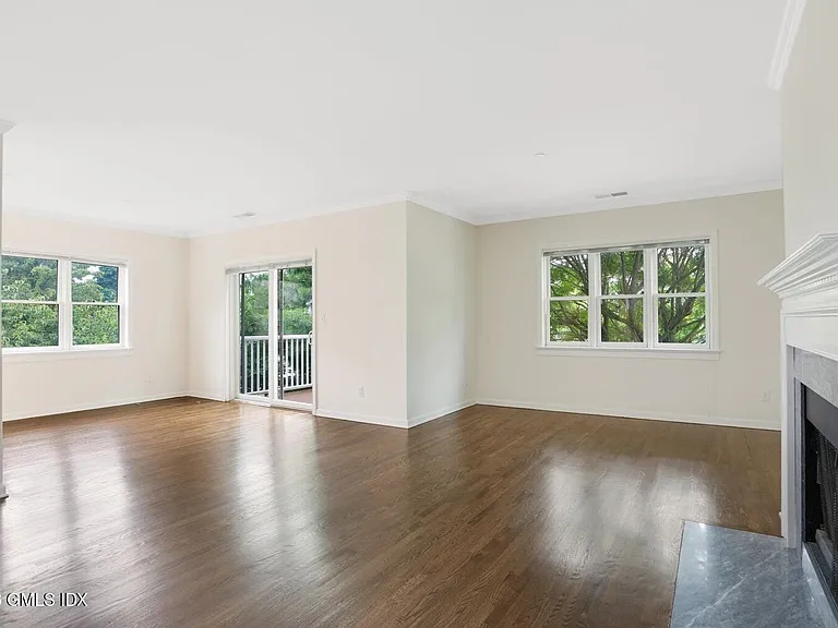 51 Forest Ave #26 — Photo 3