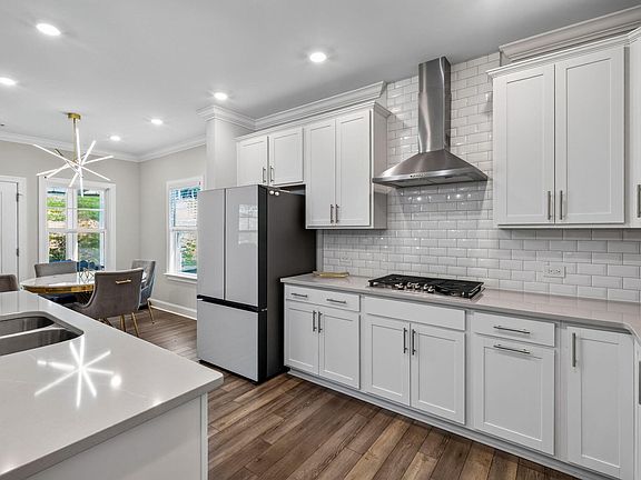 4th image of 227 Sea Cave Ln