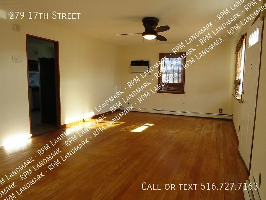 Building Photo - 279 17th St