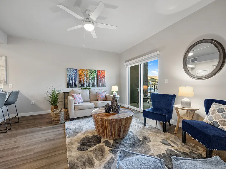 Granite Mountain Apartments — Photo 20