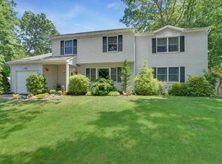 279 Duck Pond Ln, Brick, NJ 08723