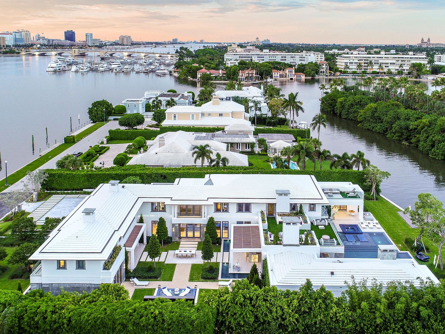 520 Island Dr Palm Beach Fl 33480 Mls Rx 10672662 Zillow
