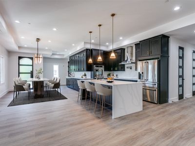 62 Main St #200, Colleyville, TX, 76034