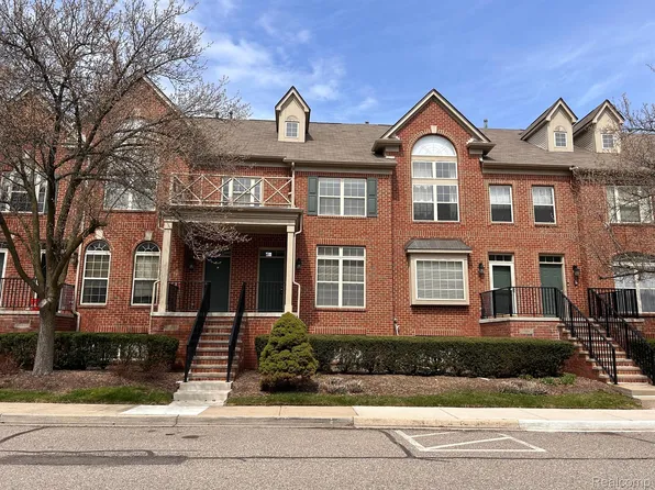 39444 Springwater Dr, Northville, MI 48168