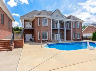 1204 Lancelot Dr, Fayetteville, TN 37334