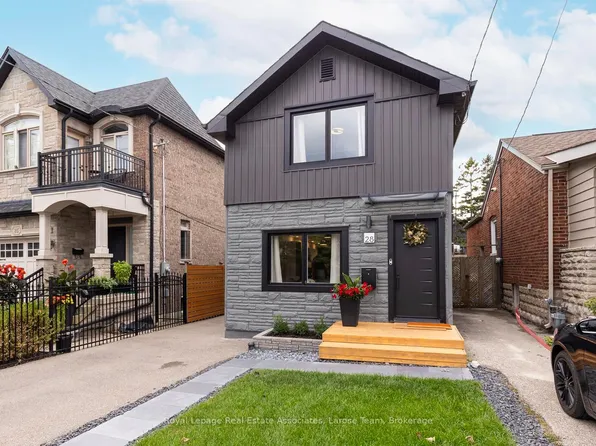 28 Thirtieth St, Toronto, ON M8W 3B6