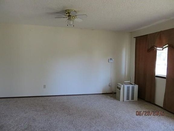 4th image of 705 E Prather St