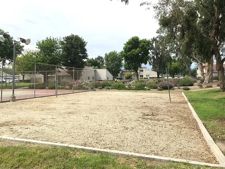 1418 N Elderberry Ave — Photo 19