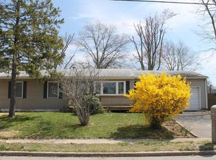 981 Cooper Dr, Toms River, NJ 08753