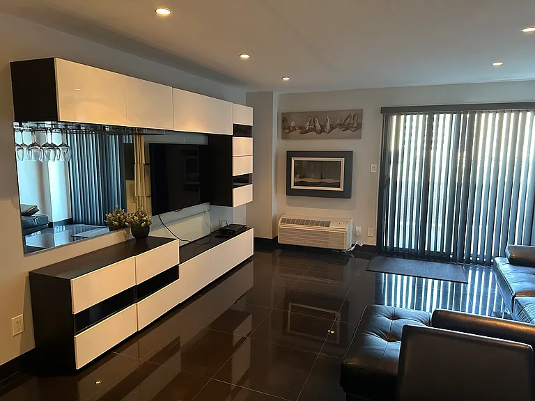 360 Shore Rd #2G — Photo 5