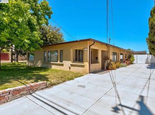 485 Schafer Rd, Hayward, CA 94544
