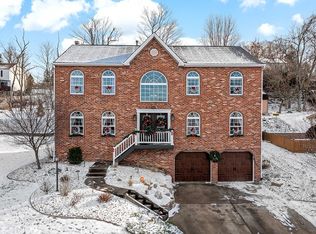 291 Burning Oaks Dr, Irwin, PA 15642