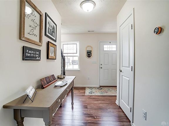 4th image of 9682 Linden Brook Dr