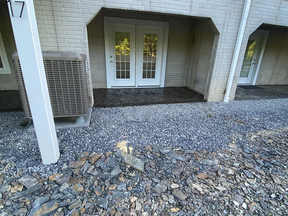 65 Woods Edge Rd #17
