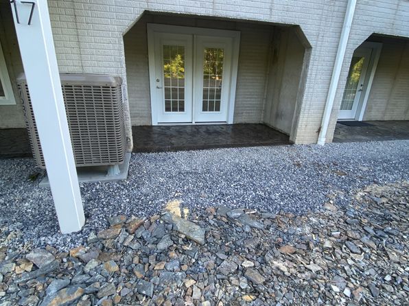 65 Woods Edge Rd APT 17