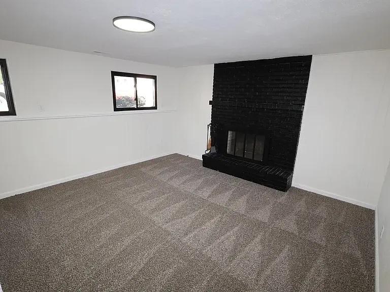 1845 Hass Dr — Photo 6