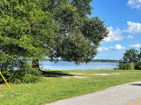 Water access 200 feet from your front door