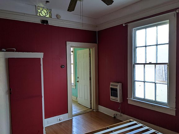 4th image of 8637 Plum St