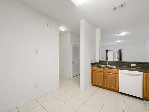 5th image of 4731 Playpen Dr