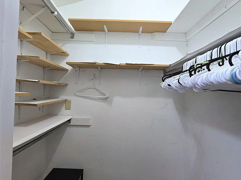 7122 Wood Hollow Dr #56 — Photo 15