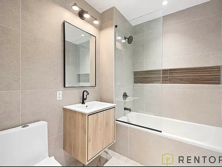 272 S 1st St #3D — Photo 6