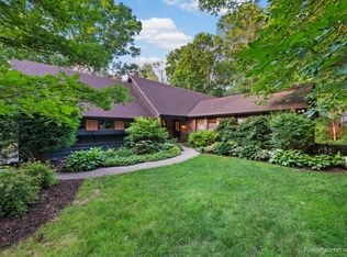 36W584 Wild Rose Rd, St Charles, IL 60174