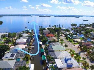 240 Curlew St, Fort Myers Beach, FL 33931