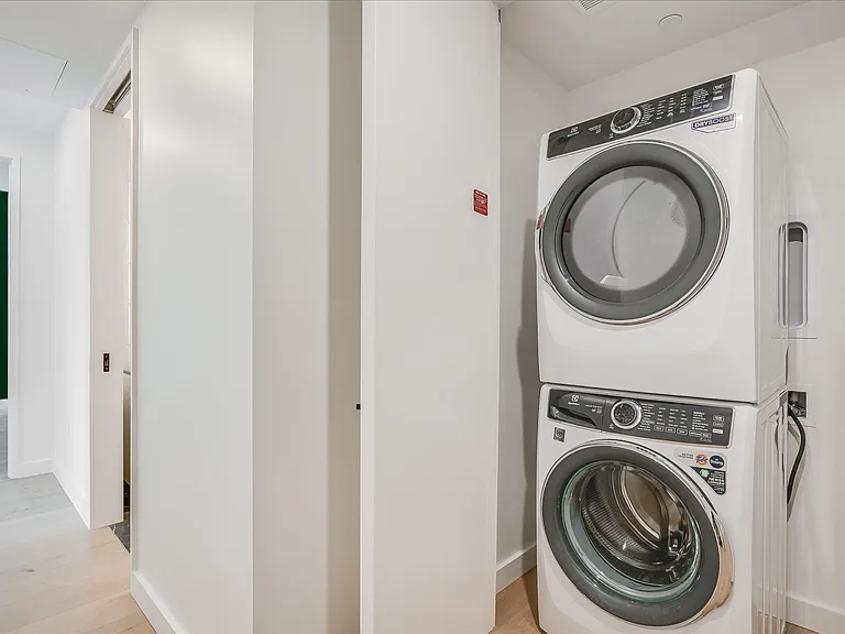 610 Davis St #2705 — Photo 8