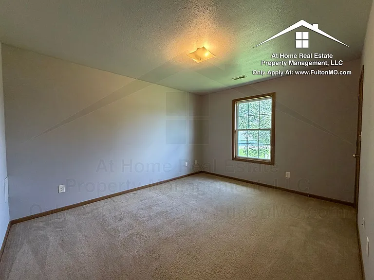 427429 Sabre Cir — Photo 11