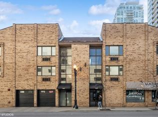 163 W Division St APT 206, Chicago, IL 60610