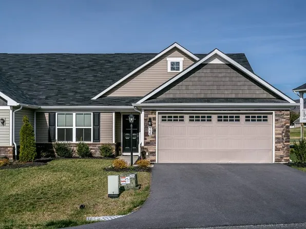 156 S Peak Dr, McGaheysville, VA 22840