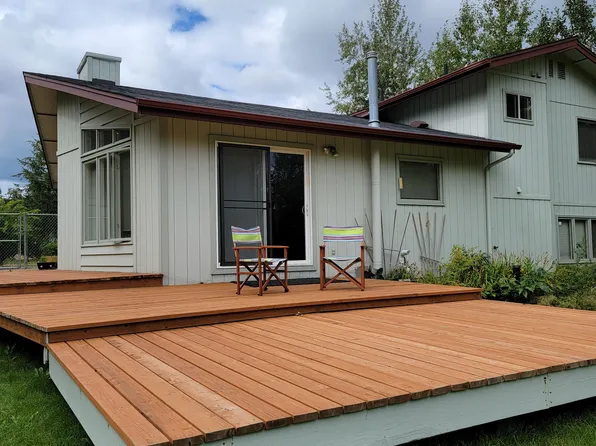 901 N Richmond Ln, Palmer, AK 99645