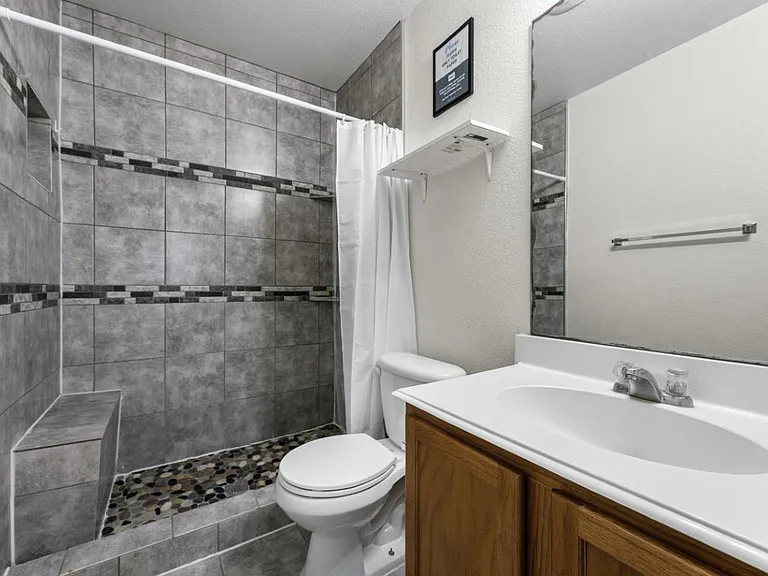 8101 Southern Pine Way — Photo 20