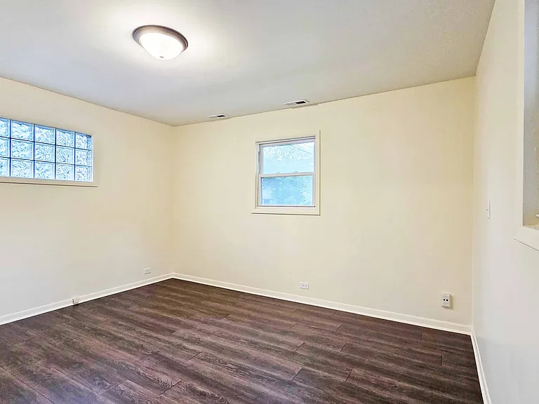 193 E Dennis Rd — Photo 10
