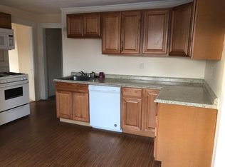 9 Florida Rd APT 1, Maynard, MA 01754