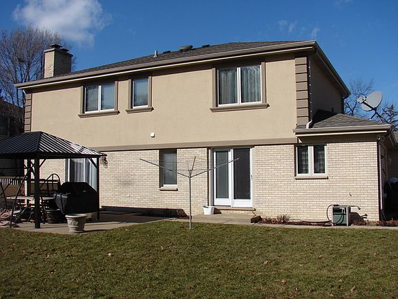 4th image of 350 Dunlay St