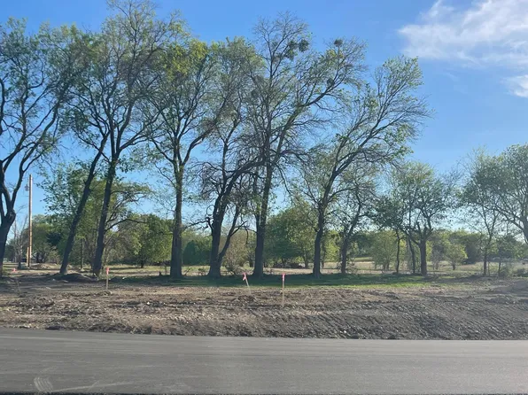 9614 Park Dr, Fort Worth, TX 76179