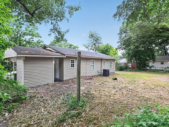 3rd image of 2022 Dunham Ct