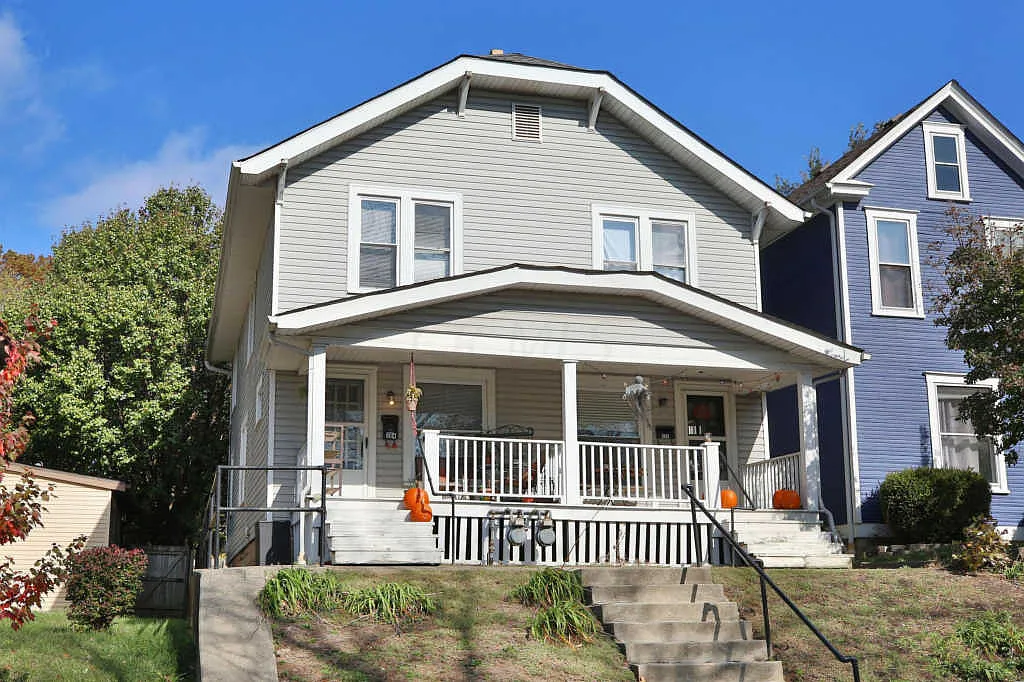 204-206 Blake Ave photo 1