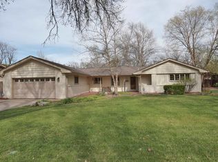 802 N Brookfield St, Wichita, KS 67206