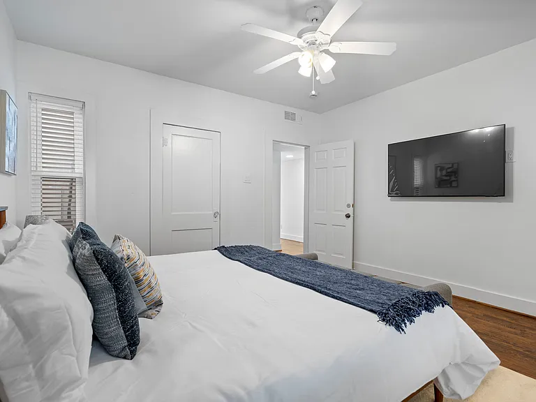 5802 Oram St #5802 — Photo 22