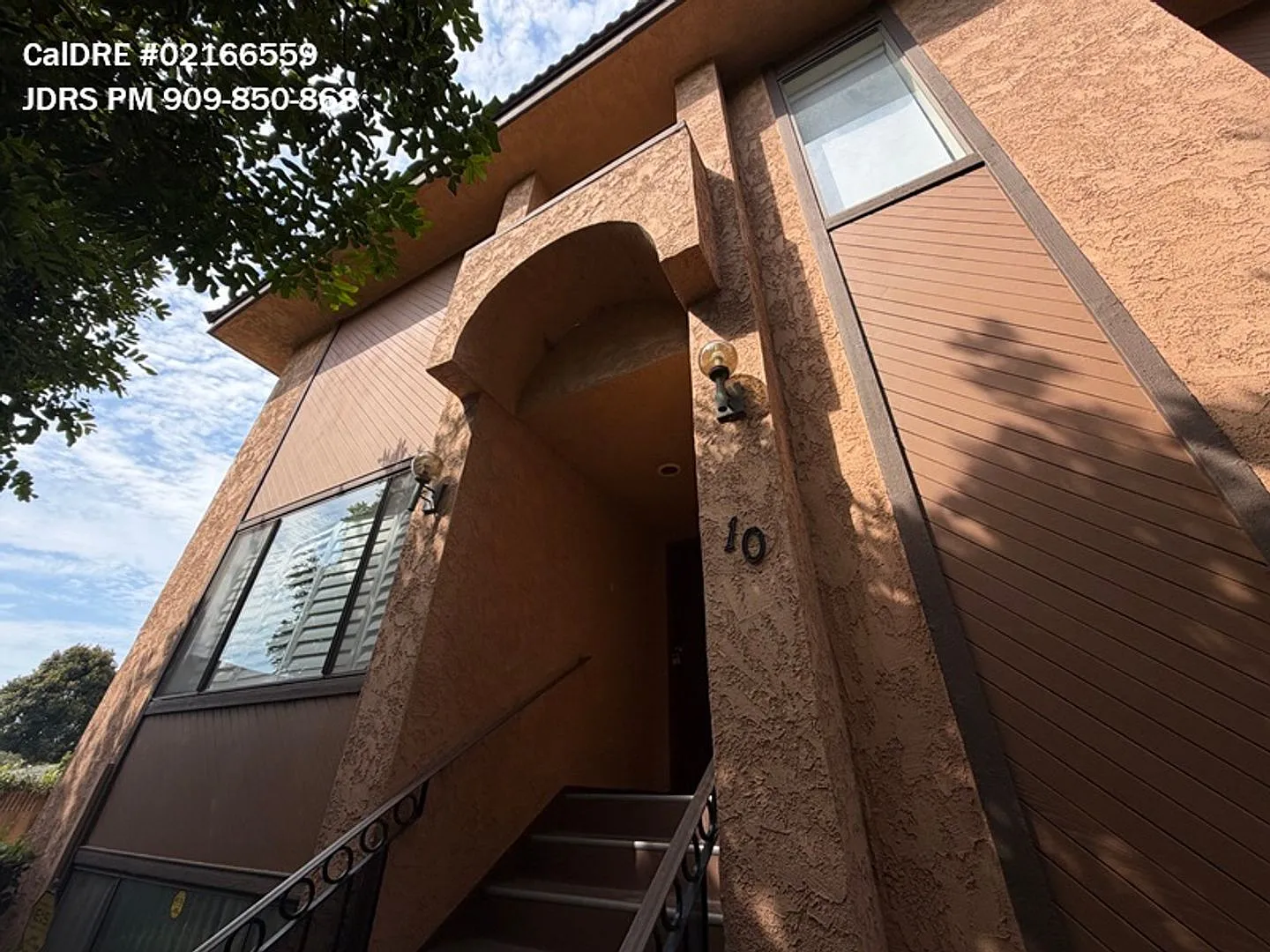 Arcadia 2 Bedroom Townhouse — Photo 1