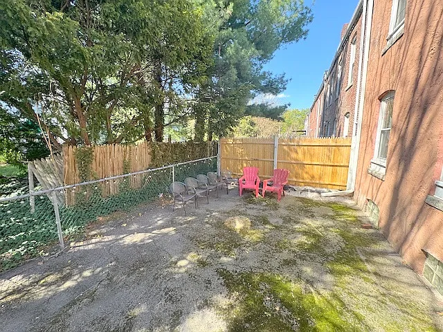 6-8 Holmes St #2 — Photo 14