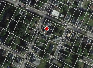 58 Park St, Clinton, MA 01510