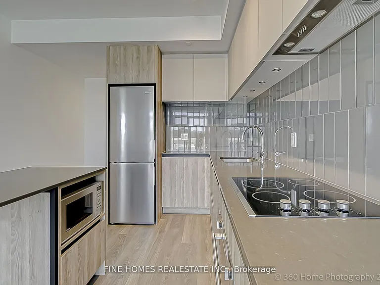 8 Beverley Glen Blvd #503 — Photo 7
