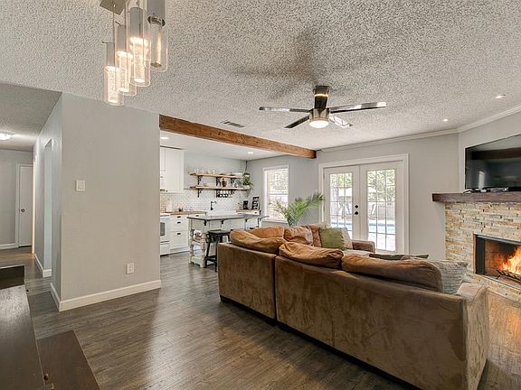 5th image of 1626 Lime Leaf Ln