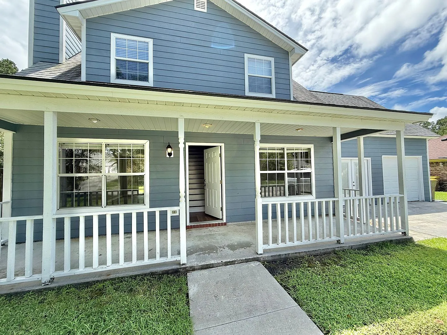 Move-In Ready | Pet Friendly — Photo 2