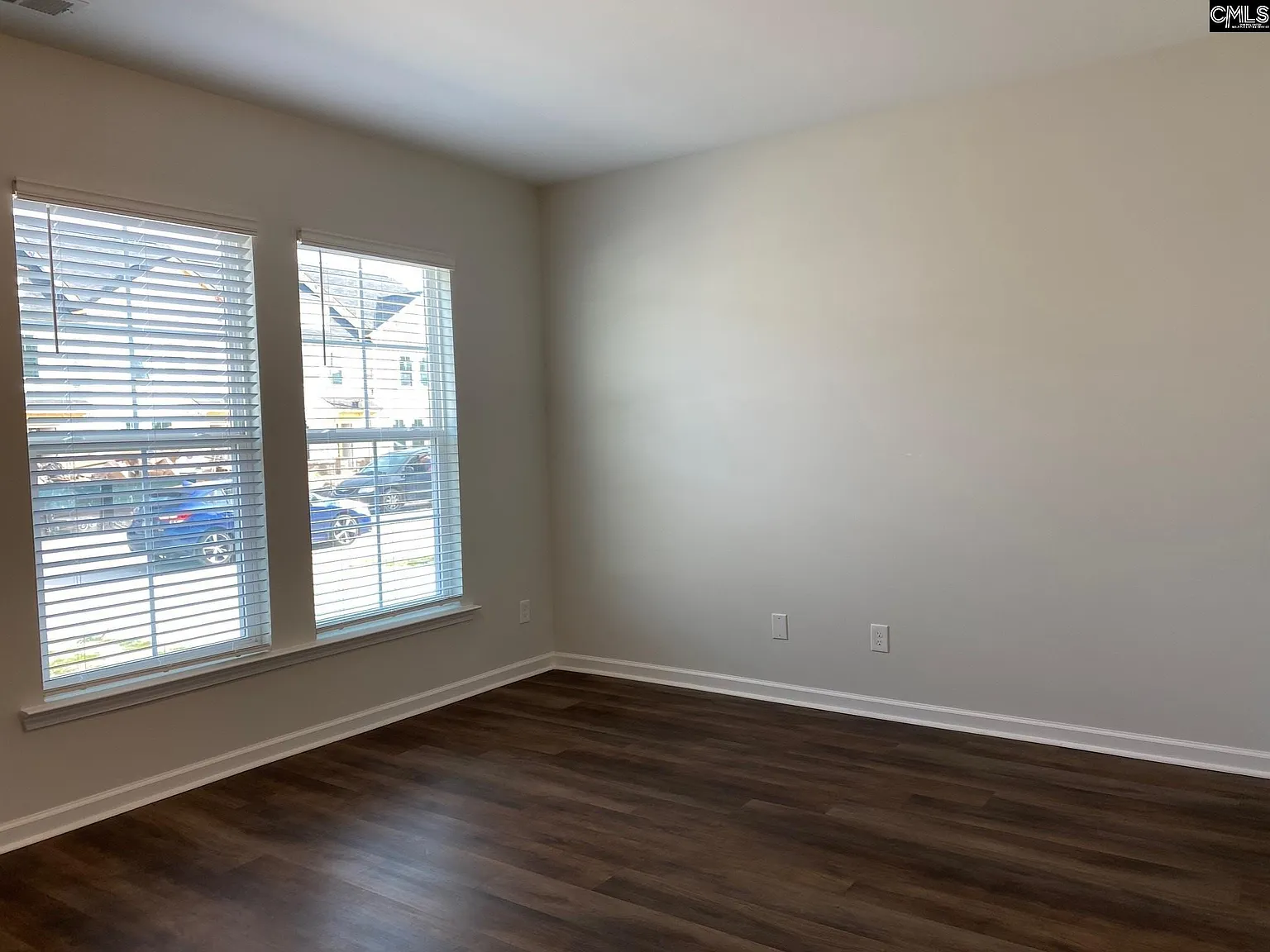 3 bed, 1288 sqft, $1,825 — Photo 2
